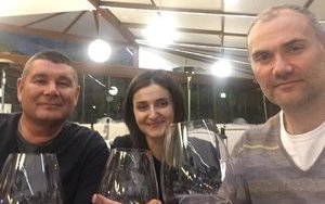 Онищенко боится экстрадиции и носит записи с Порошенко на двух "айфонах": журналистка пообщалась с беглым нардепом в Мадриде. ФОТО+ВИДЕО