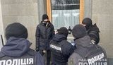 Задержан мужчина, бросивший молоток в окно здания Верховной Рады, - Нацполиция. ФОТО