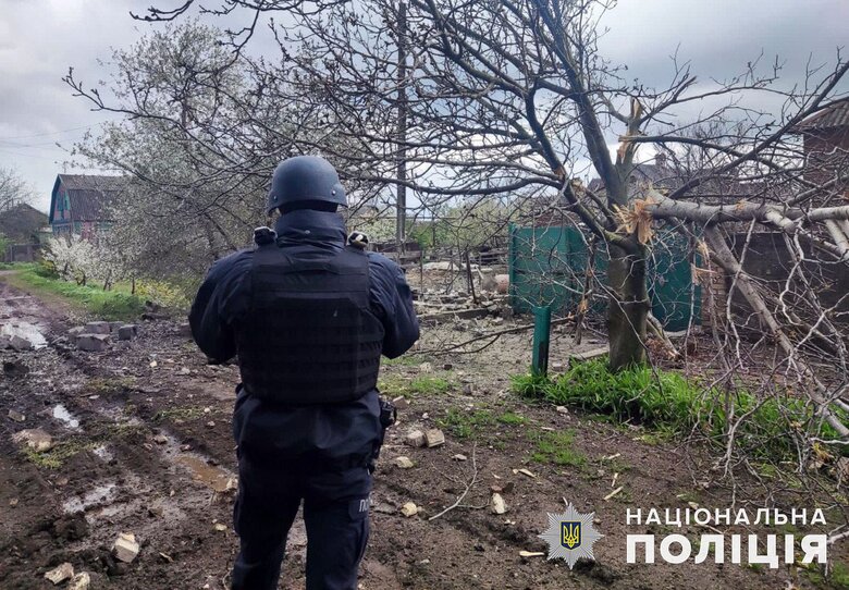 Наслідки обстрілів Донеччини: росіяни завдали ударів по житлових кварталах 04