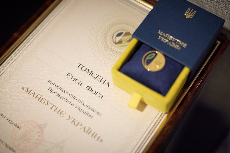 Zelensky honoured 11-year-old Danish boy Jens Thomsen with an award