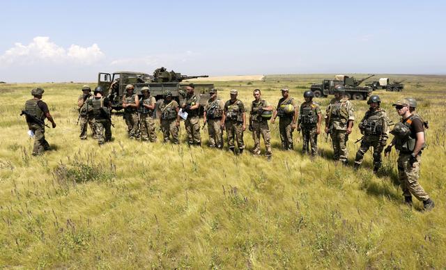 учения военные ато зенитная установка артиллерия воины зрк стрела-10м