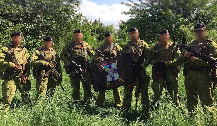 "Это наш долг": болельщики ФК "Таврия" обеспечили экипировкой воинов-крымчан, которые служат на востоке Украины. ФОТО