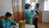 Поліцейські склали протокол на господиню кафе на Рівненщині, в якому вакцинували мешканців села