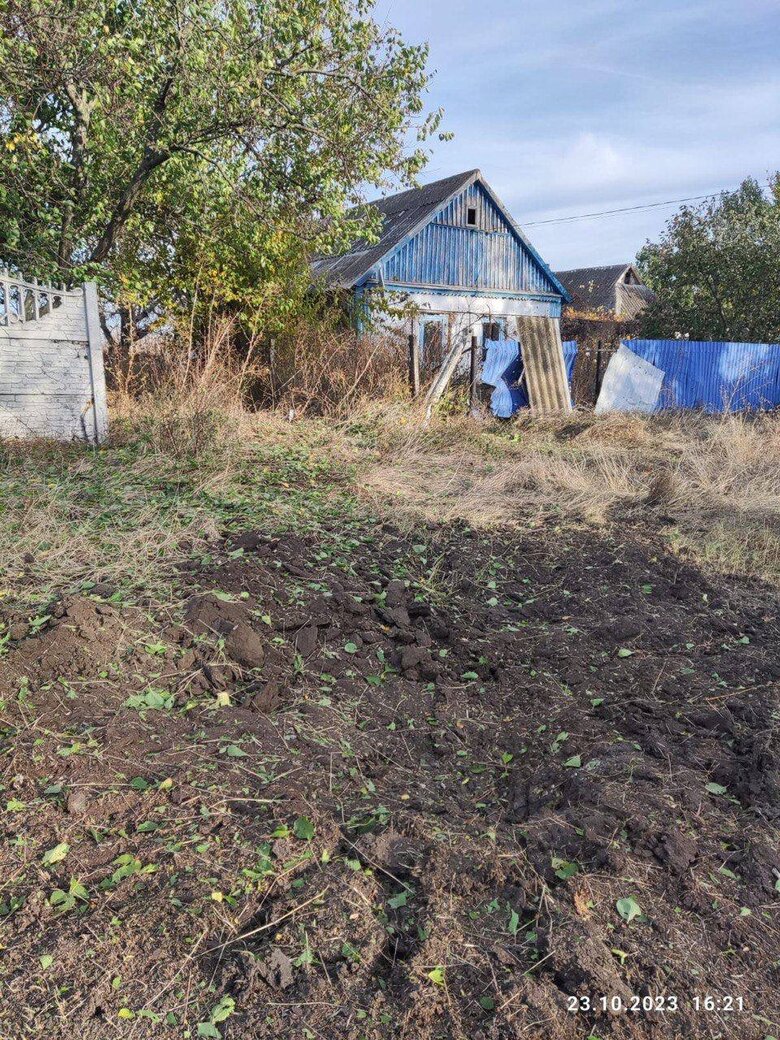 Russian troops shelled Zolota Balka and Khreshchenivka in Kherson region 06