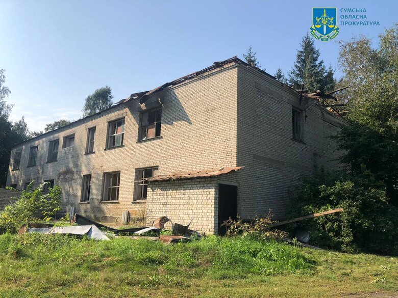 Ruscists fired at Svarkove in Sumy regioin at night, 82-year-old woman was killed 04