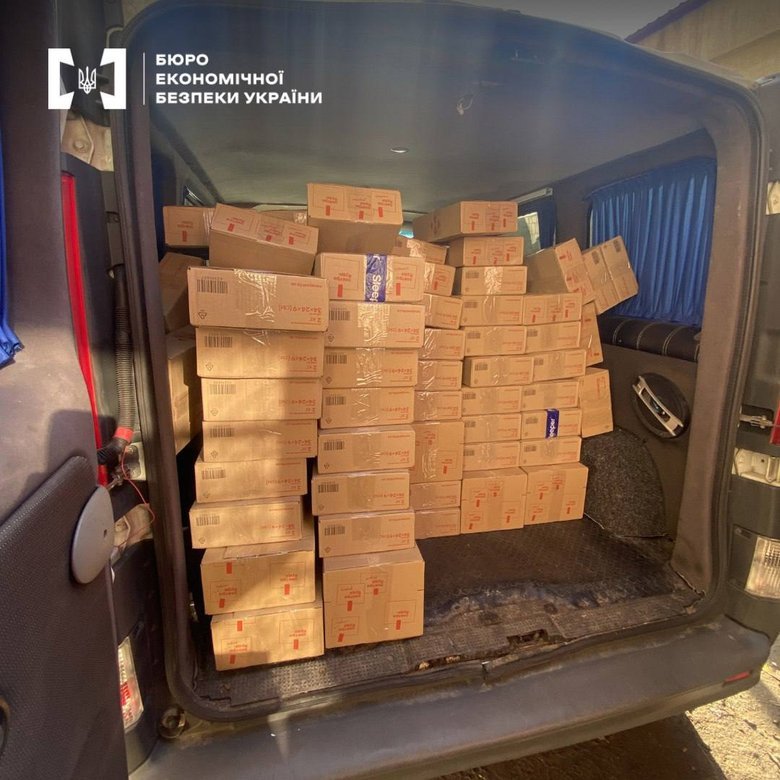 БЕБ знайшло організаторів продажу нелегальних сигарет через Telegram