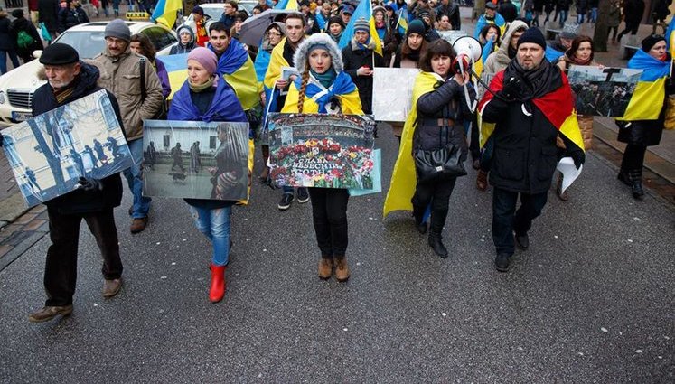 Rally in commemoration of Ukraine's Heavenly Hundred held in Hamburg. PHOTOS