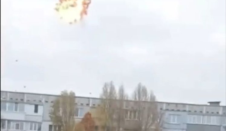 Неймовірне перехоплення "Шахеда": ЗРК збив дрон, який пікірував на багатоповерхівку. ВIДЕО