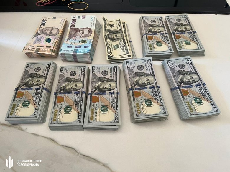 Кіберзлочинна група: на Закарпатті затримано співучасника