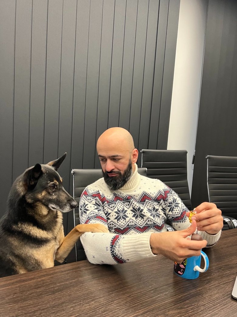 Масі Найєм: Нас – мільйони, і у нас має бути черга на вбивство російських військових. І у нас така черга є. На всій передовій спитай… 05 Масі Найєм: Нас – мільйони, і у нас має бути черга на вбивство російських військових. І у нас така черга є. На всій передовій спитай… 05