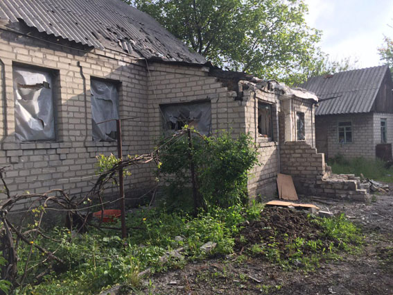 Боевики с утра обстреляли жилые кварталы Авдеевки, - полиция 02