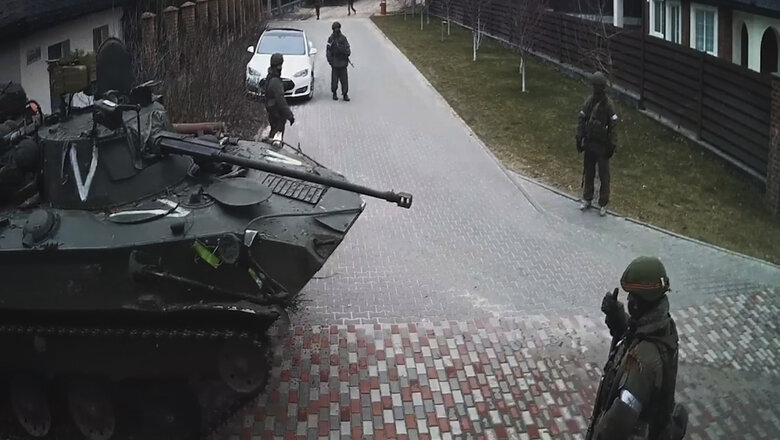 Имитировали расстрел гражданских и обворовывали дома в Киевской области: Нацполиция сообщила о подозрении пленному оккупанту и его командиру 03