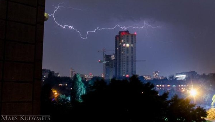 Унаслідок негоди без світла залишилися десятки населених пунктів у трьох областях, – Міненерго