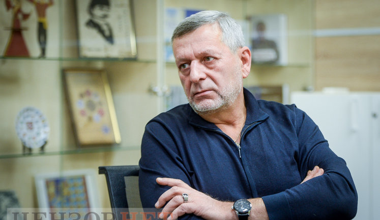 Ахтем Чийгоз: "Я, в отличие от Зеленского, не заглядываю в глаза Путину. После трех лет в тюрьме, которую контролирует Путин, я и там, и здесь продолжаю жесткую борьбу за освобождение Крыма"