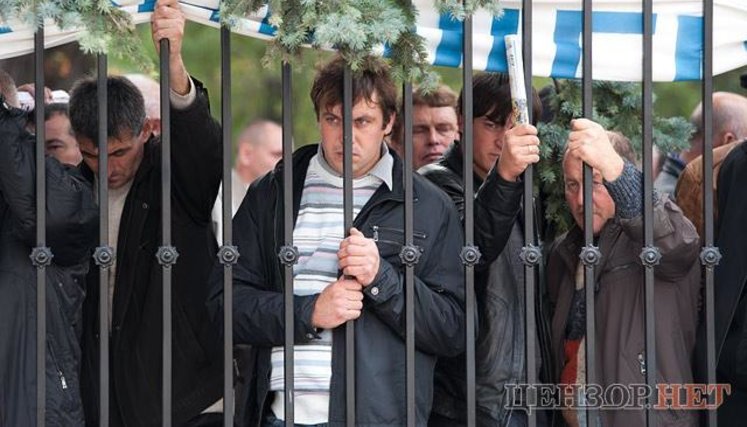 Рада-2012: вертухаи на вышках, патрули с овчарками и снайпера "сразу снимают"....
