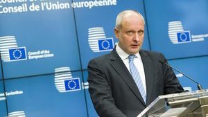 Україна має відновити зобов'язання, взяті під час отримання безвізу, - Маассікас