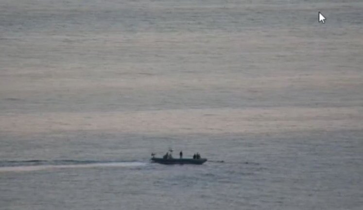 В Одессе моряки ВМС спасли пятерых гражданских, которых вынесло в открытое море. ФОТО