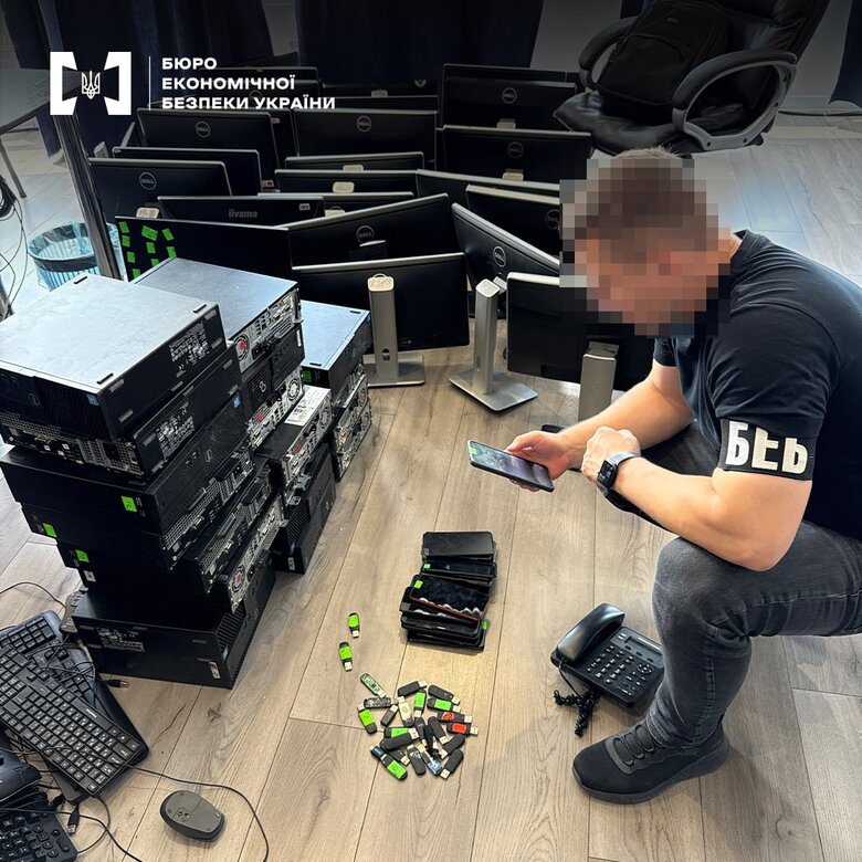 БЕБ знайшло шахрайський колцентр міжнародного масштабу у Києві