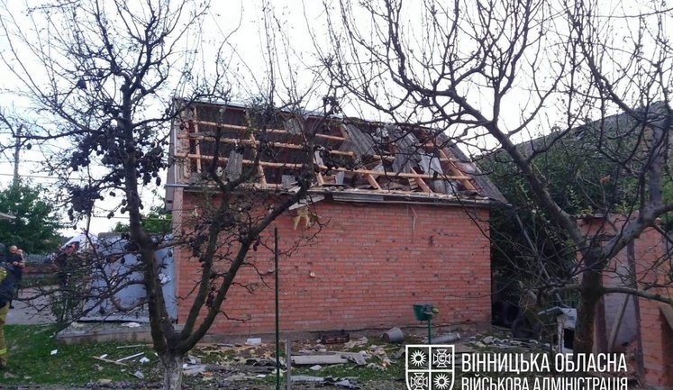 Окупанти атакували Вінниччину: двоє постраждалих, пошкоджені будинки. ФОТО