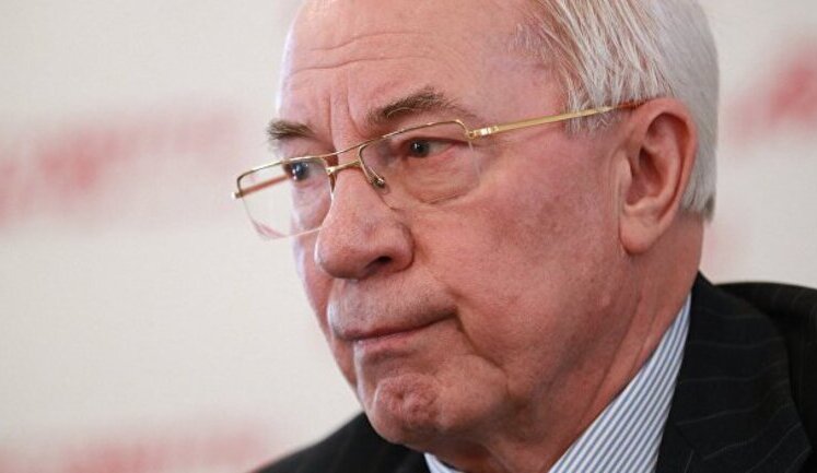 Суд Евросоюза отменил санкции против Азарова