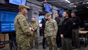 Зеленский заслушал доклад командующего СБС на командном пункте 414-й бригады "Птахи Мадяра". ФОТО