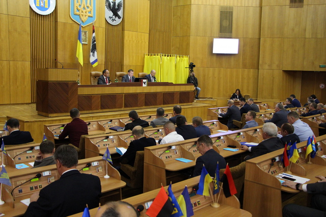 Івано-Франківська облрада виступила проти реалізації формули Штайнмаєра 04