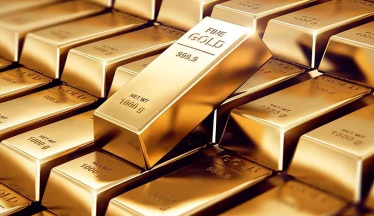 Женщина в Киеве отдала мошенникам почти 6 кг золота и пакет наличных: она думала, что это СБУ