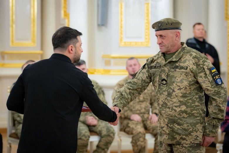 Зеленський вручив нагороди