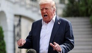 Trump announces that the US will impose 35% tariffs on goods from Canada