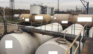"Приватбанк" выставил на аукцион права аренды 15 нефтебаз