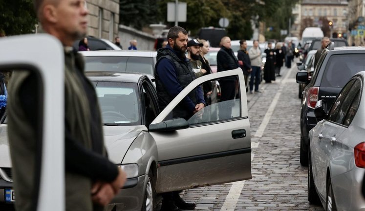В Киеве минуту молчания ежедневно в 9:00 будут объявлять через громкоговорители, - КГГА