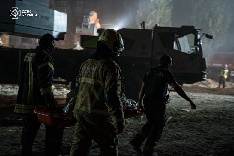 Rescue operations in Kyiv