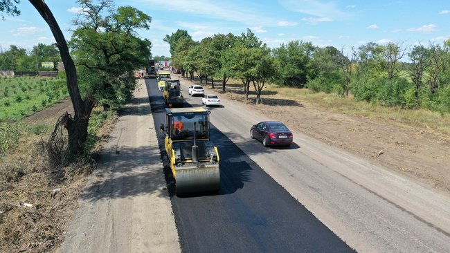 В рамках Великого будівництва продолжается круглосуточная стройка трассы Днепр - Решитиловка 04