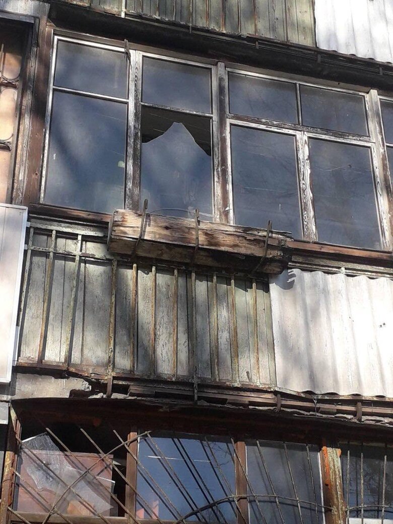 Ракетний удар по Запоріжжю: зафіксовано ушкодження в 7 багатоповерхівках 01