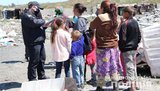 25 заробітчан із Закарпаття, серед яких діти, виявили на звалищі в Херсоні, - Нацполіція. ФОТОрепортаж