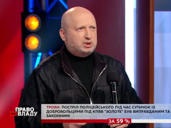 Незалежна Україна починається за спиною солдата в окопі на передовій, - Турчинов 01