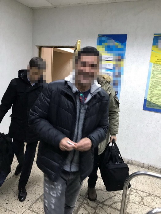 Украина экстрадировала двух французов, разыскиваемых за хищение 200 млн евро 02