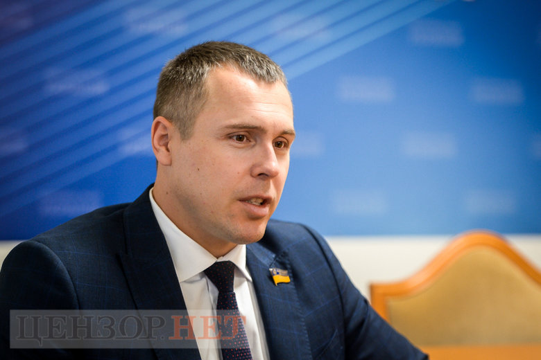 Народний депутат Голосу Роман Костенко: У влади вже не вийде поховати справу вагнерівців 01