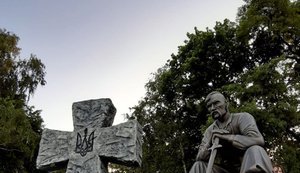 Зразкова декомунізація по-слобожанськи