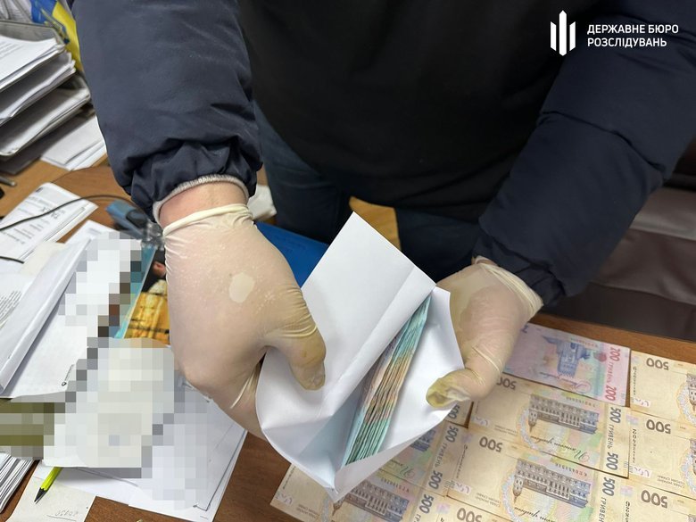 Побори в управління Держпраці