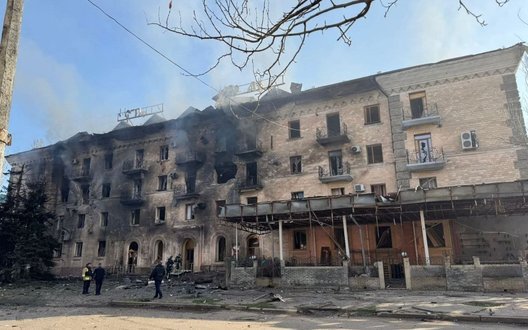 Доба на Донеччині: під ударами 3 райони, троє загиблих і понад 20 поранених. ФОТОрепортаж