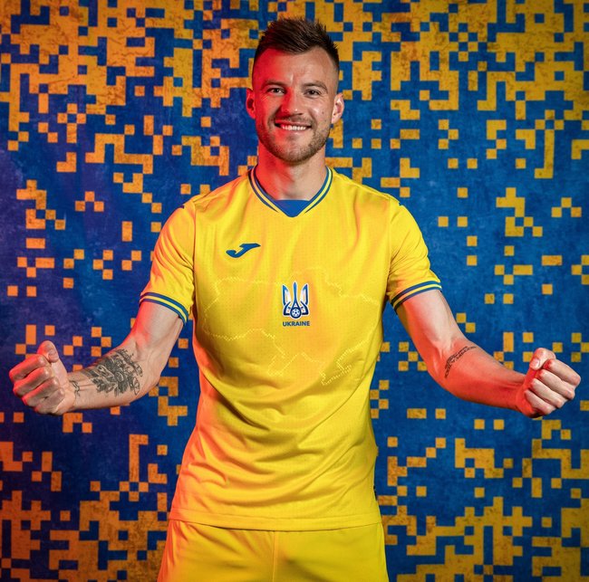 Слава Україні!: представлено форму збірної на Євро-2020 01