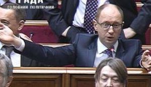 "Что же Вы по Власенко так спешили, а по министру Лебедеву уже месяц тянете?" - Яценюк - Рыбаку. ВИДЕО