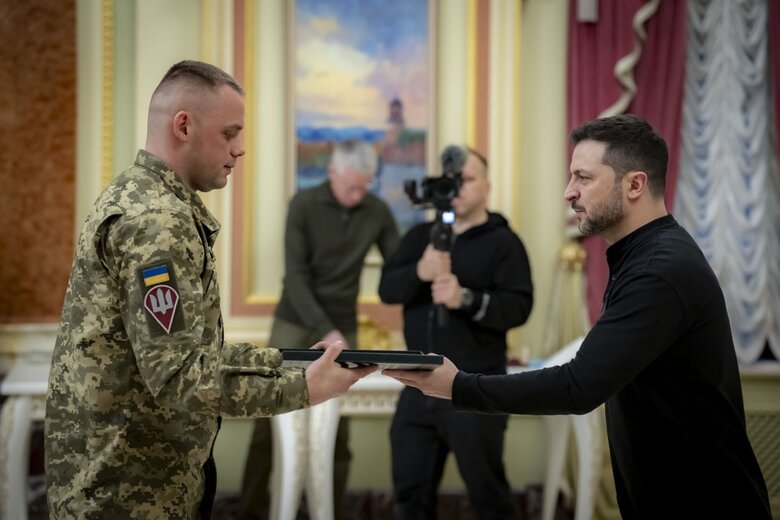Zelenskyy awarded the heroes of the Kursk operation