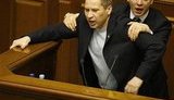 У Верховной Рады проходит митинг против геев: «Голандія, припини нав