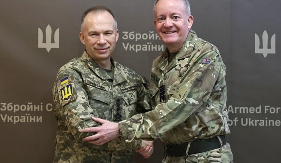 Сирський на зустрічі з британцями