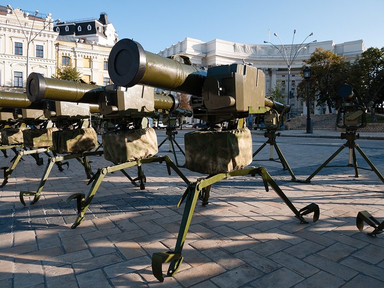 Против российских танков украинский ПТРК Cтугна-П не менее опасен, чем Javelin, но значительно дешевле, - Forbes 05