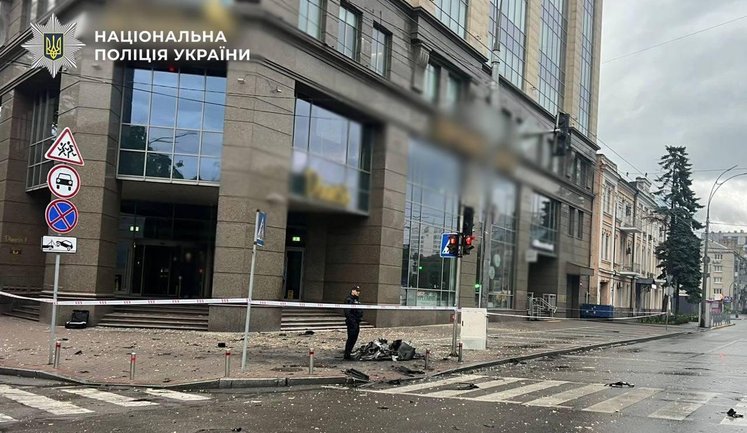 Массированная атака на Киев: перекрыты улицы и изменены маршруты транспорта