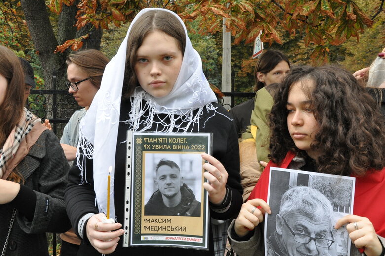 У Києві відбулося поминальне богослужіння за загиблими українськими журналістами 16