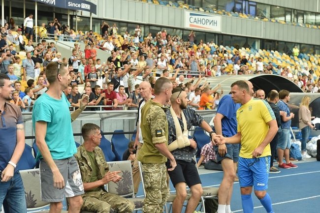 Національна футбольна збірна гратиме у формі з гаслом Слава Україні! 07 Національна футбольна збірна гратиме у формі з гаслом Слава Україні! 07